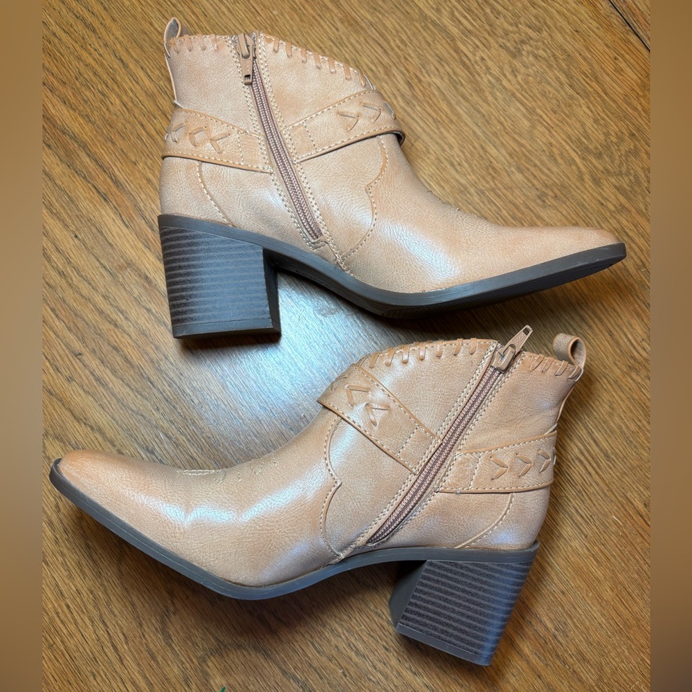 Frye &‎ Co Palma Stacked Heel Booties Light Tan Women’s 7 - Picture 4 of 9